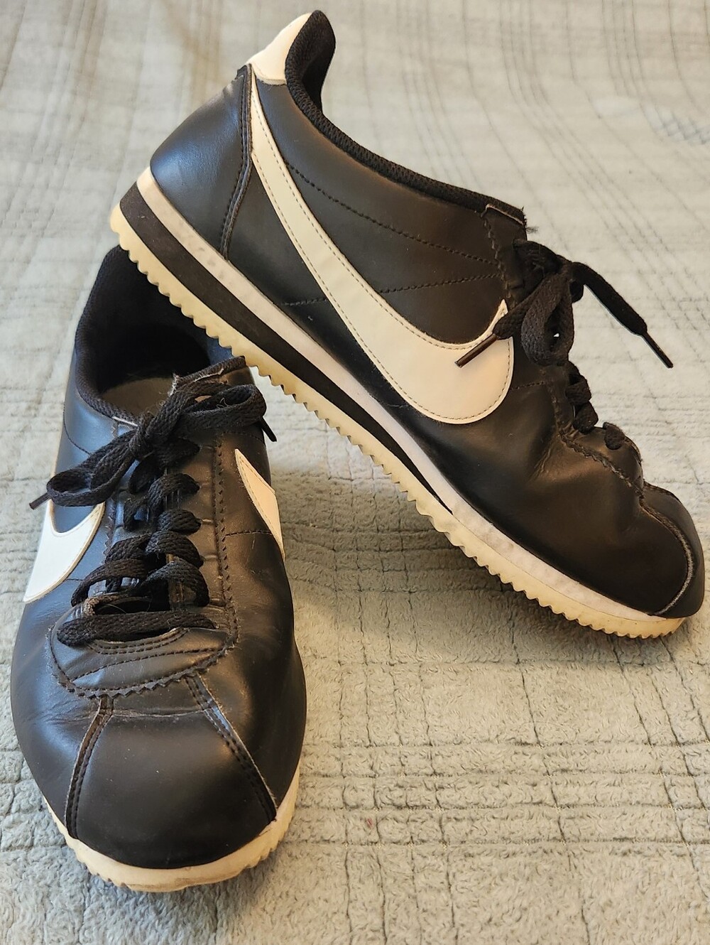 Nike Women's Leather Cortez Black & White Shoes, 11
